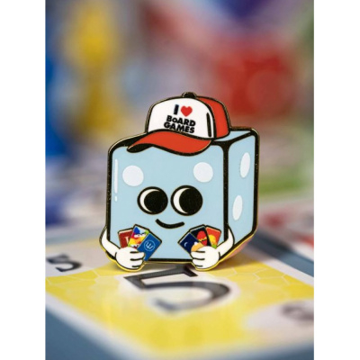   Pin's �maill� " I love " TCG ou Boardgames